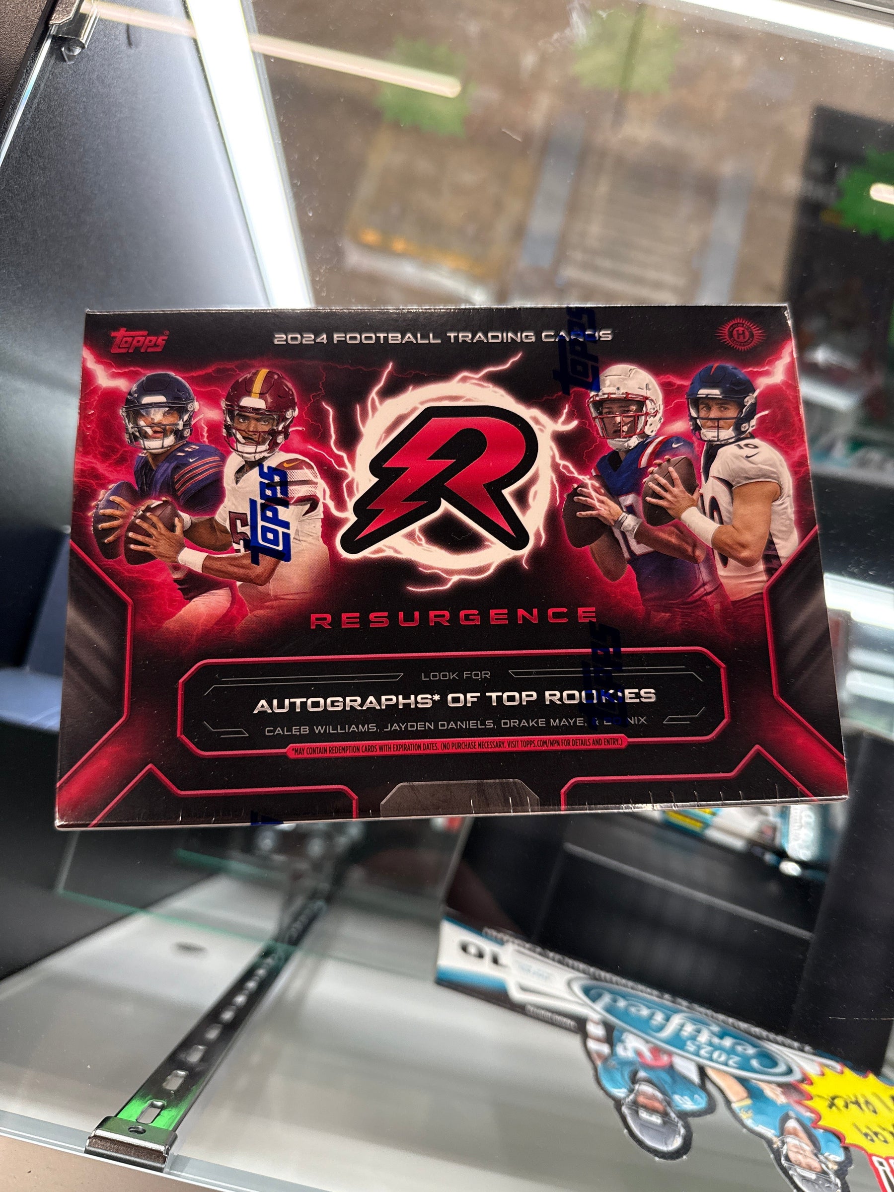 2024 Topps Resurgence Football Breaker’s Delight Box